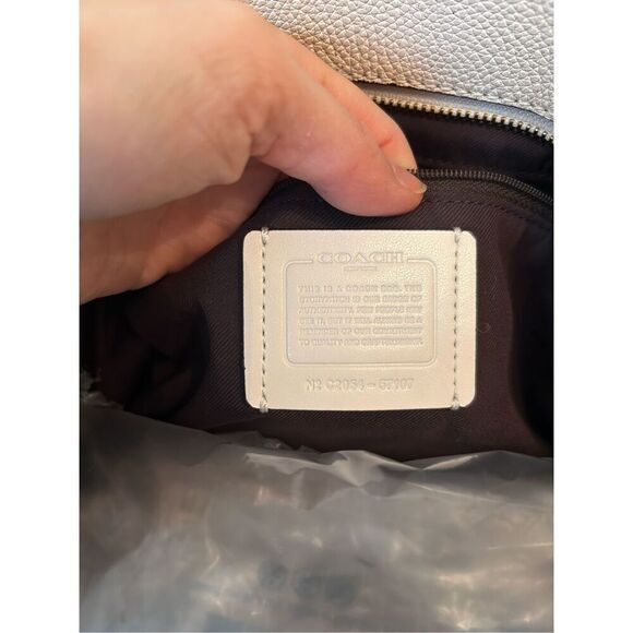 Coach TURNLOCK CHAIN TOTE 27 CHALK white or  Pebble Leather Shoulder Bab - Picture 2 of 9